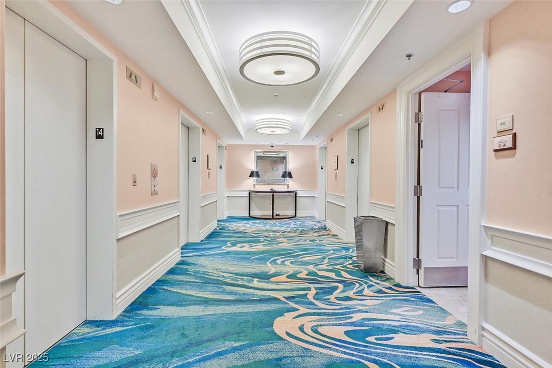 135 East Harmon Avenue 2301