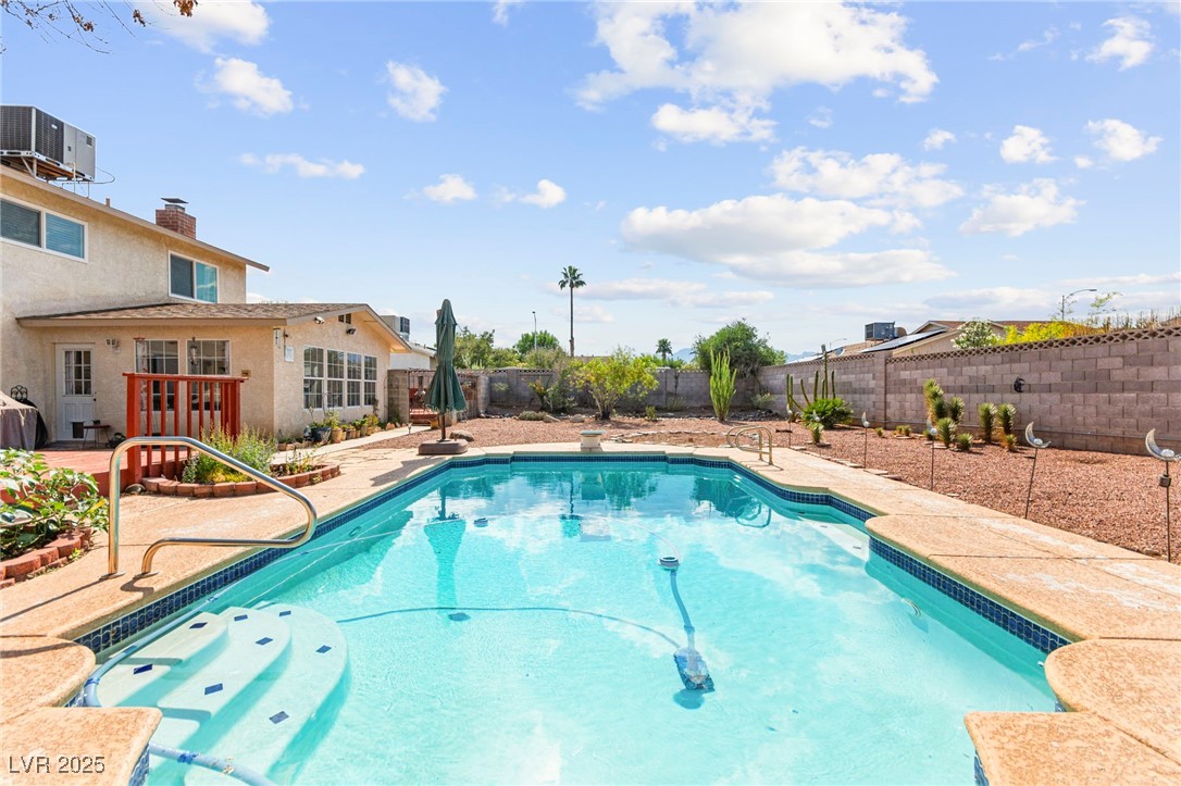 6612 Elton Avenue