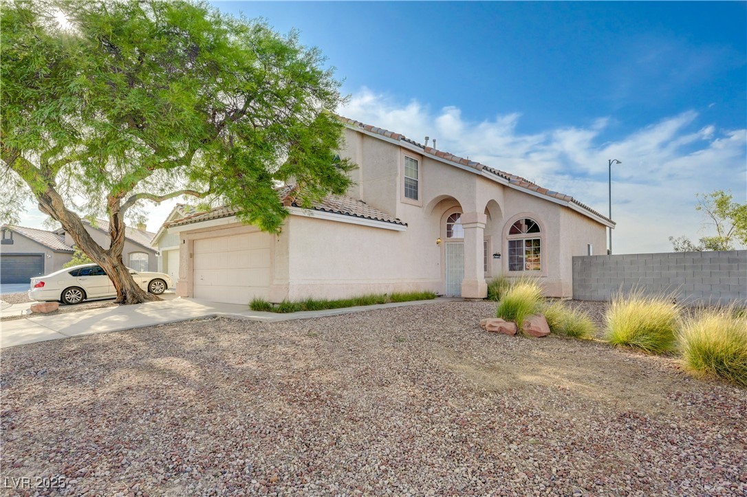 7528 Golden Yucca Drive