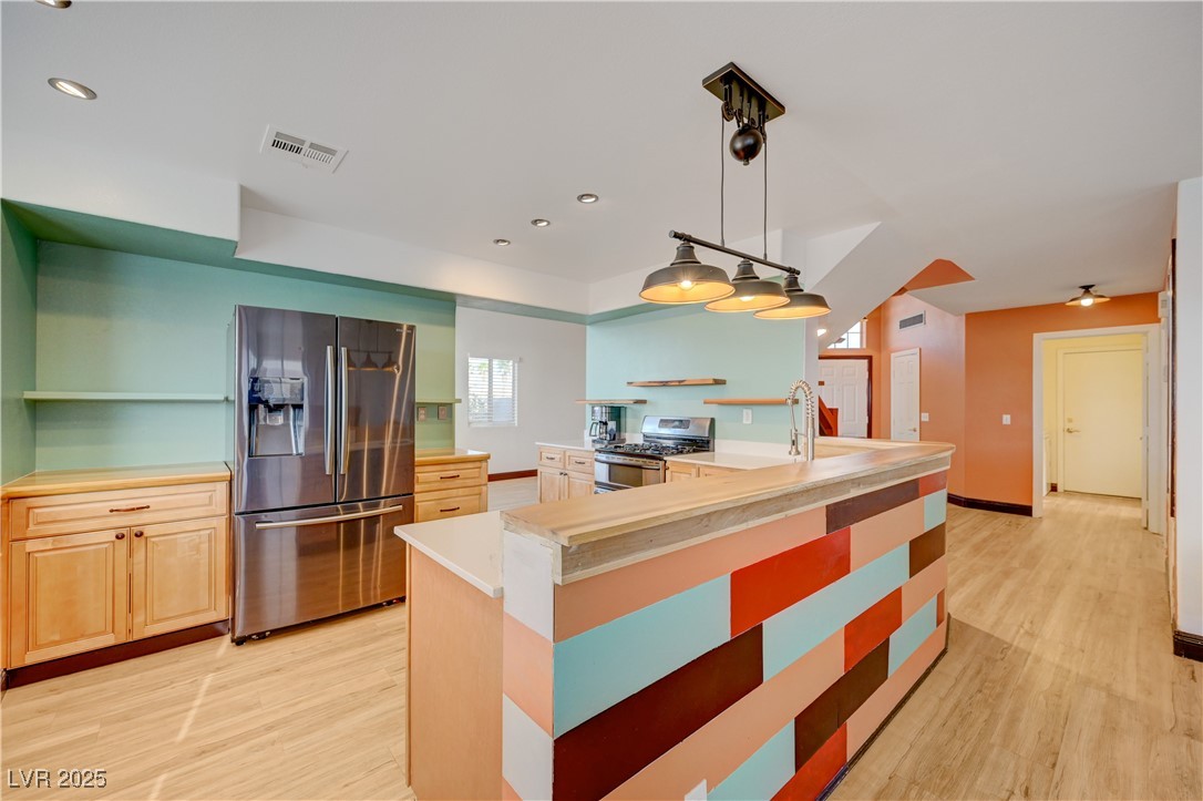 7528 Golden Yucca Drive