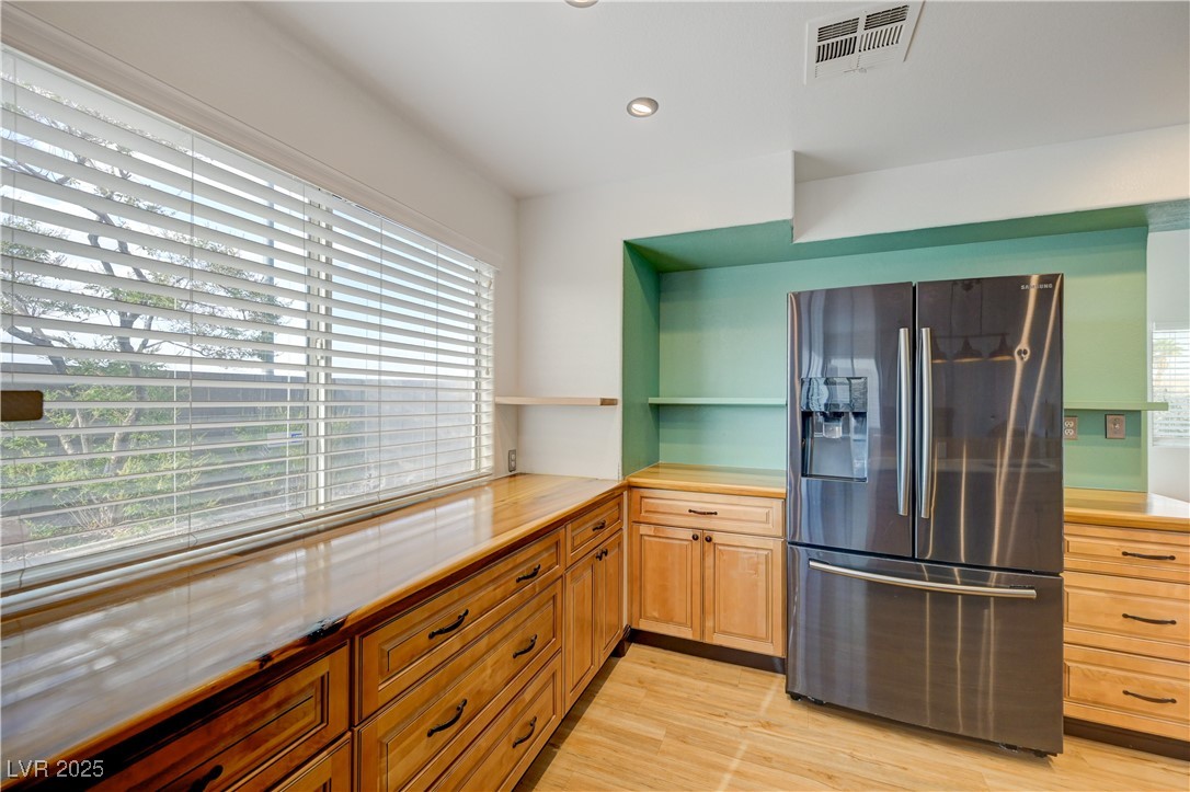 7528 Golden Yucca Drive