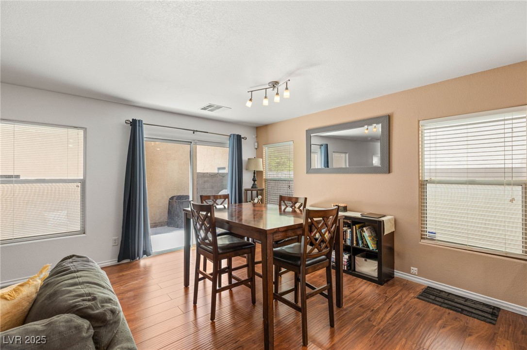 10253 Martinsburg Court