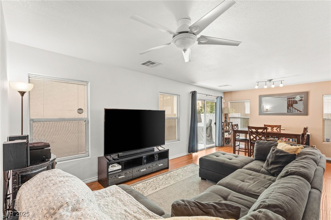 10253 Martinsburg Court