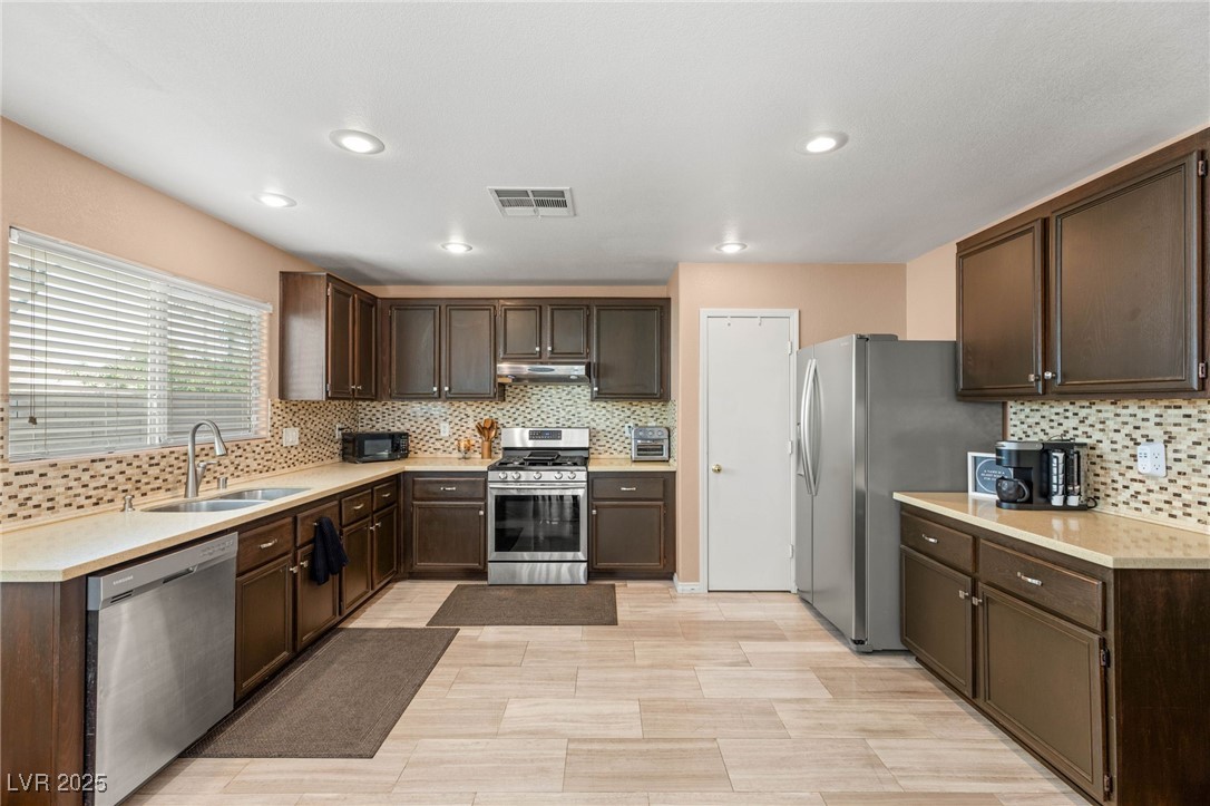 10253 Martinsburg Court