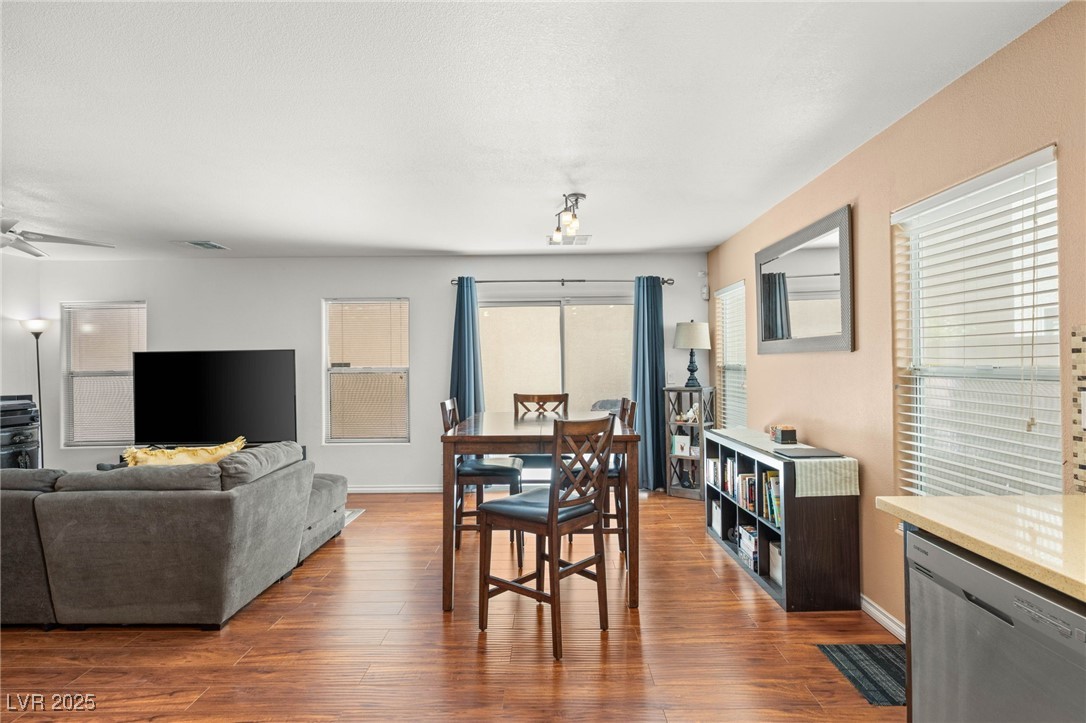 10253 Martinsburg Court