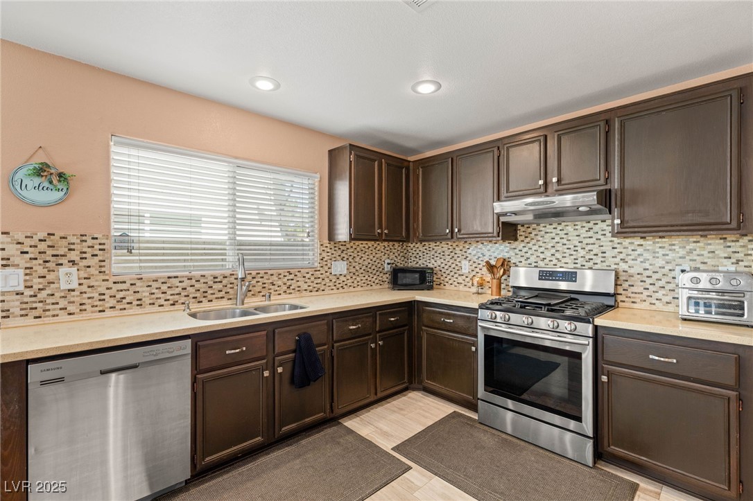 10253 Martinsburg Court
