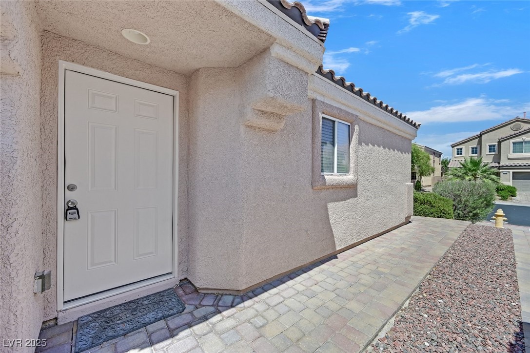 5517 Meridian Rain Street
