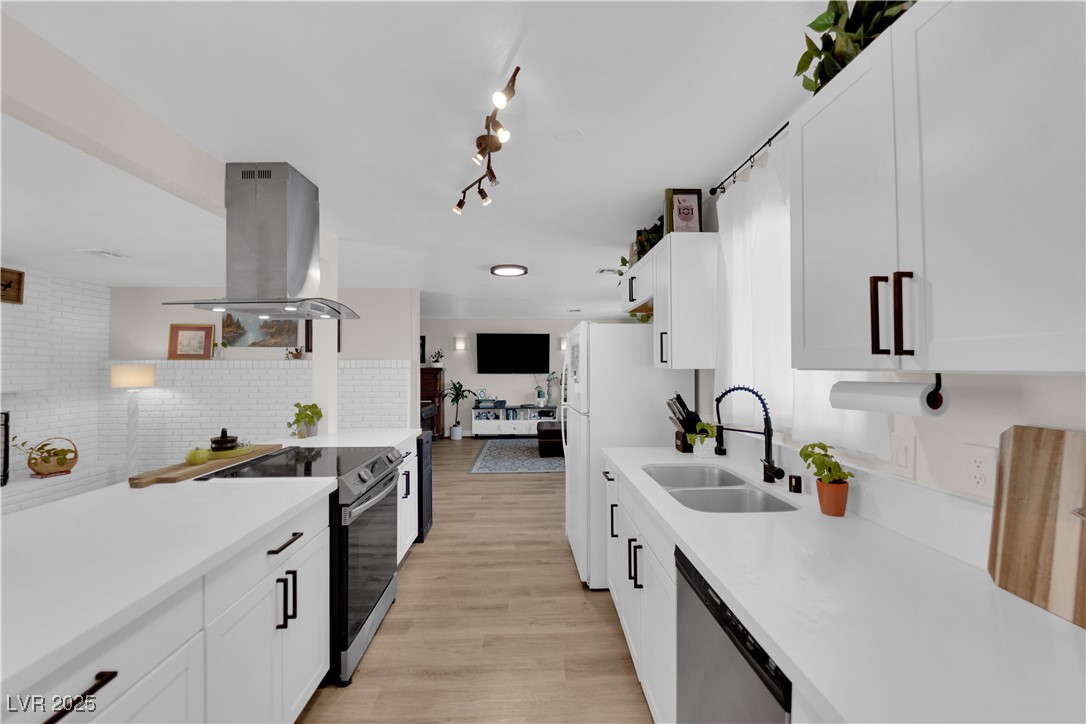 3509 Navajo Way