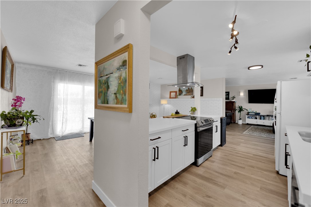 3509 Navajo Way