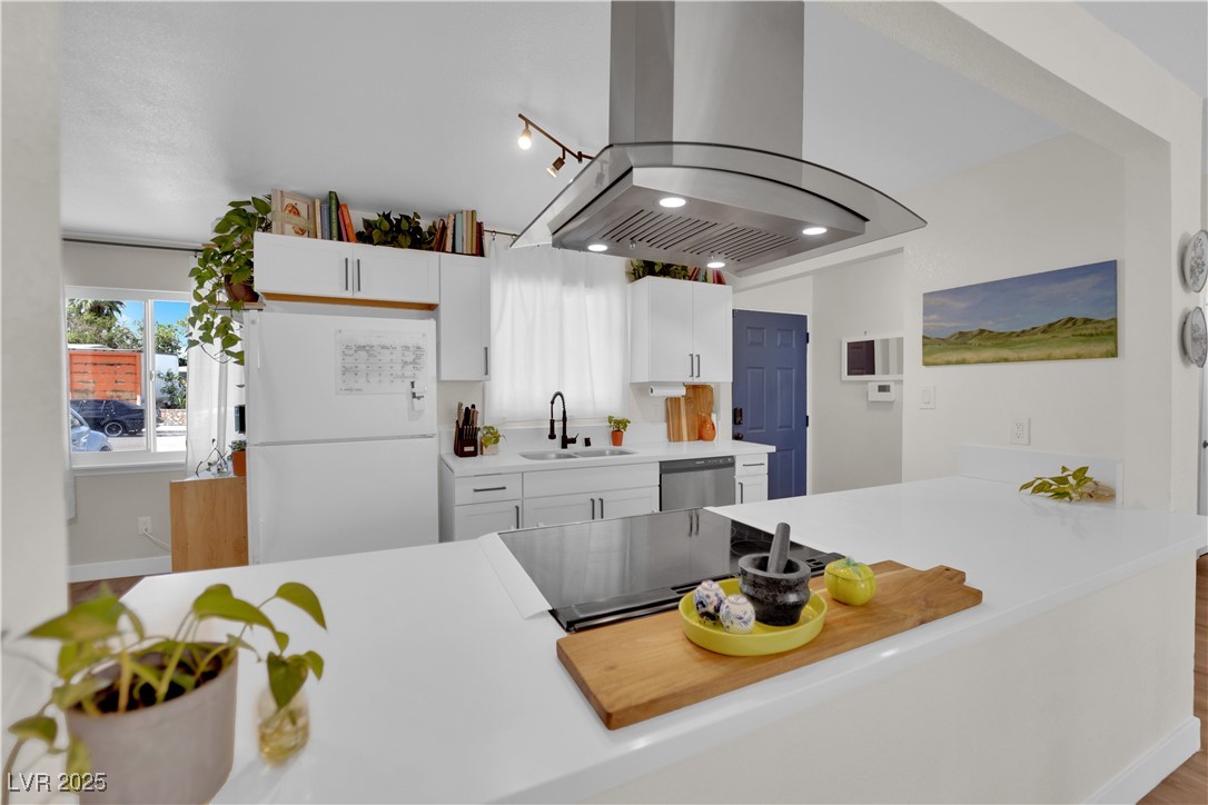 3509 Navajo Way