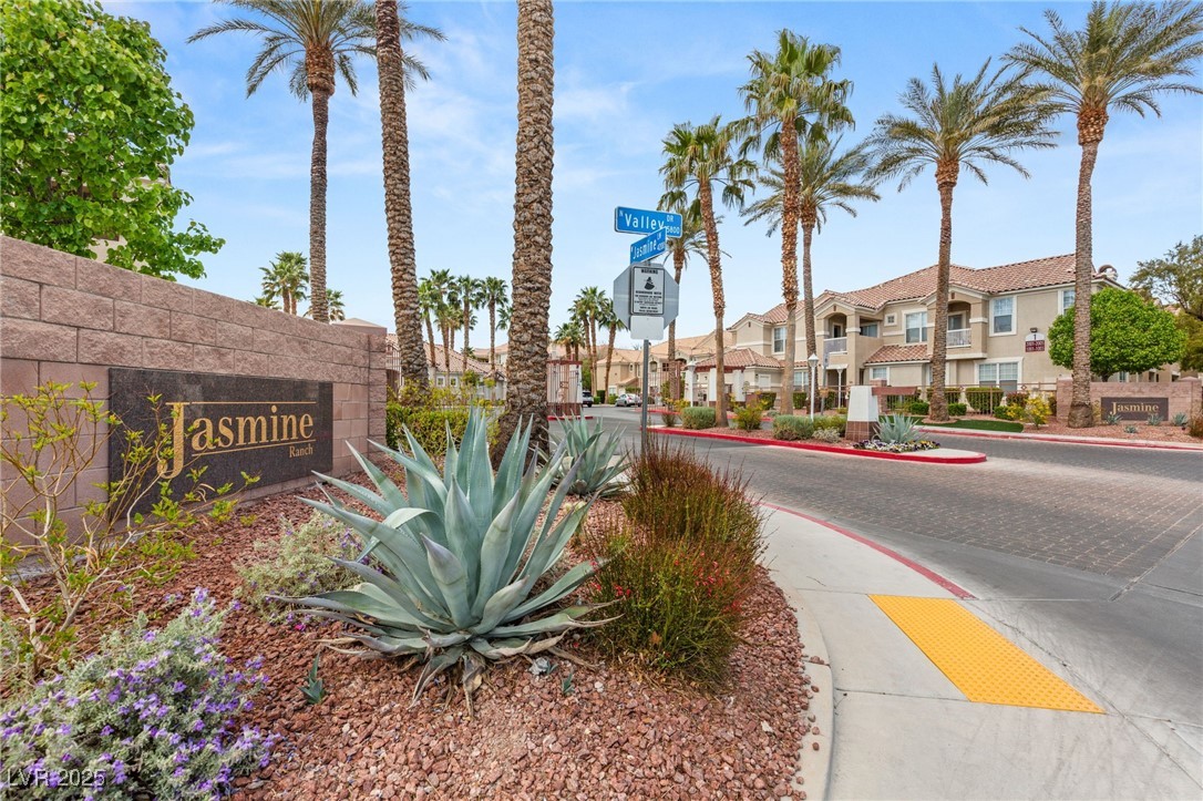 5855 Valley Drive 1080