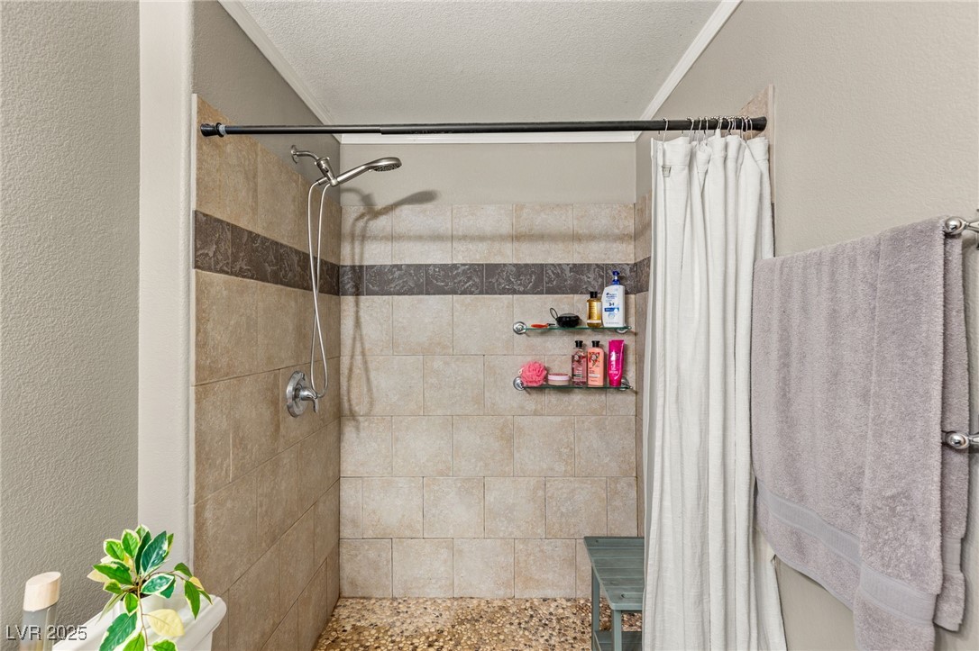 5855 Valley Drive 1080