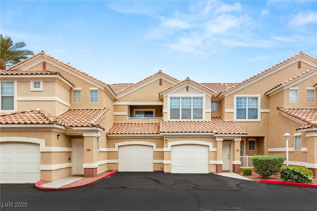 5855 Valley Drive 1080