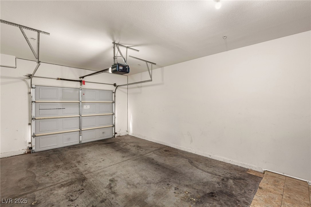 5855 Valley Drive 1080