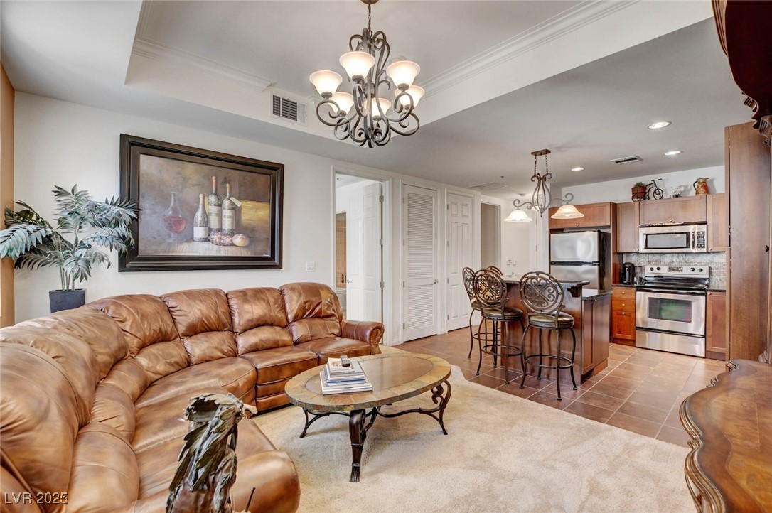 2405 West Serene Avenue 612