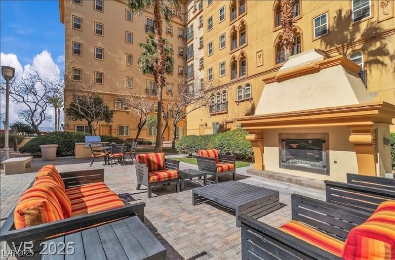 2405 West Serene Avenue 612