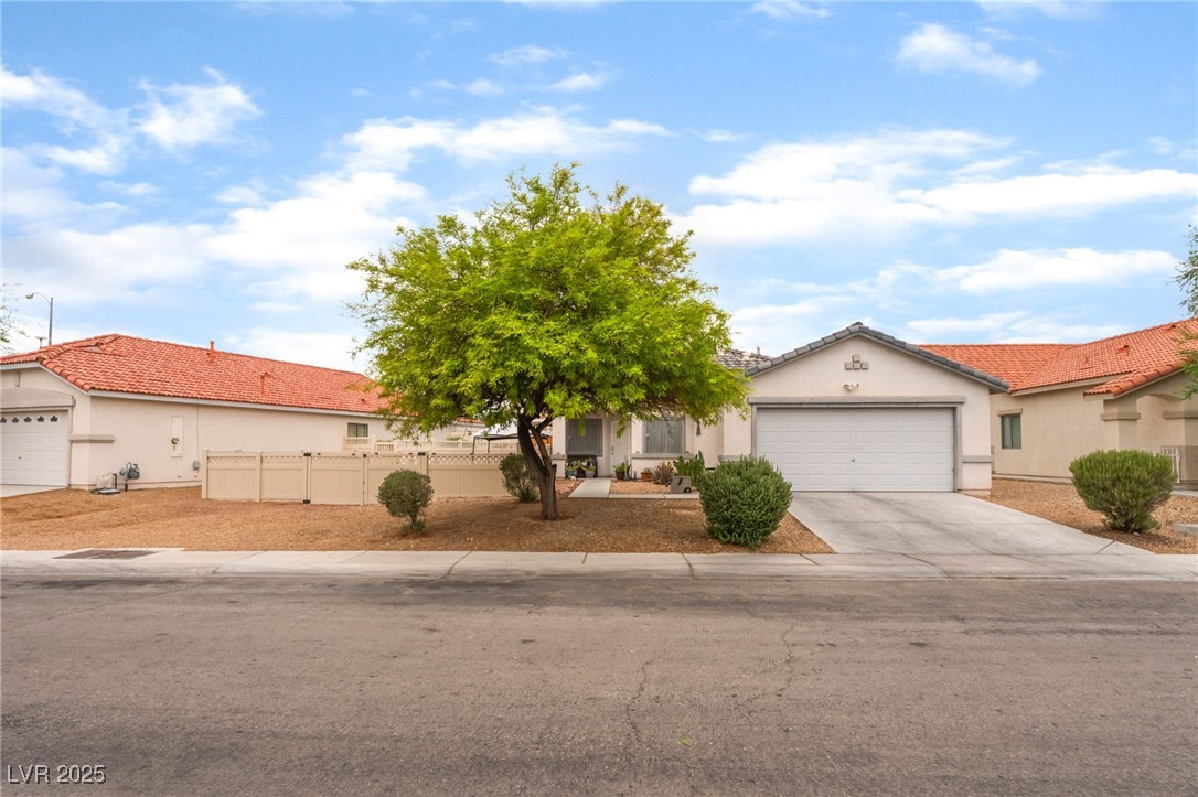 5733 Dazzling Sparks Street