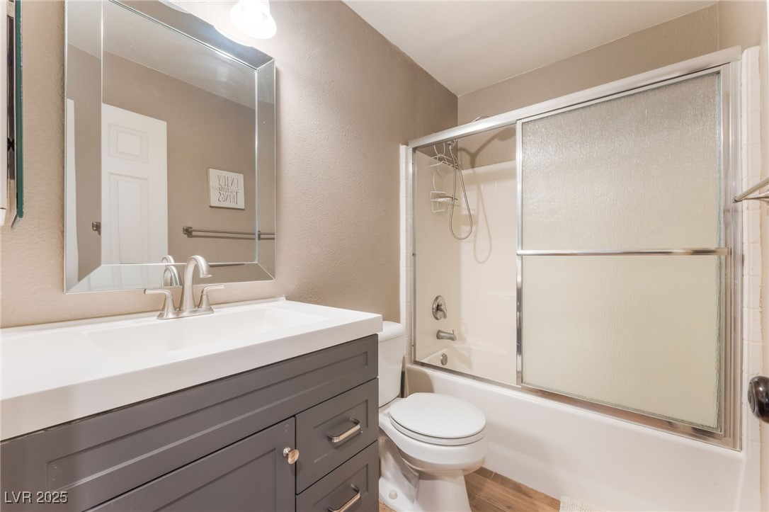 5733 Dazzling Sparks Street