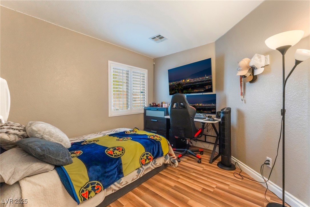 5733 Dazzling Sparks Street