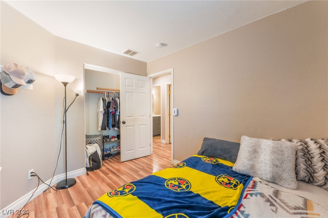 5733 Dazzling Sparks Street