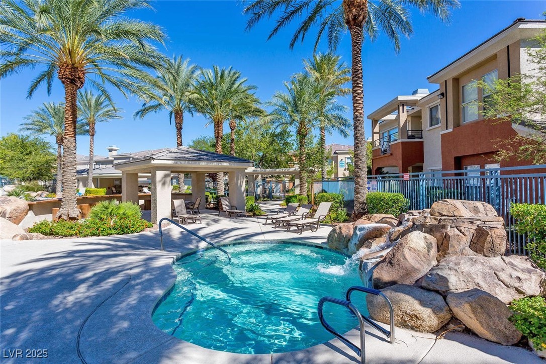 10640 Amber Ridge Drive 101