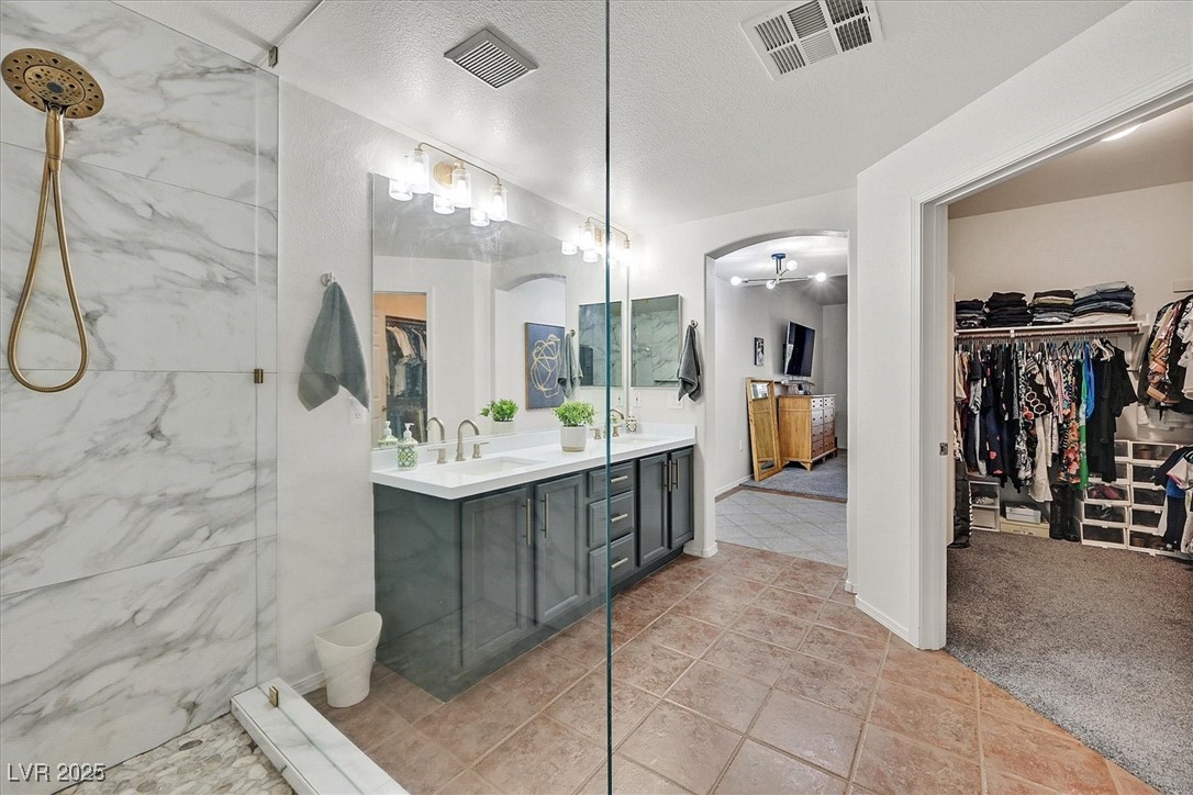 10640 Amber Ridge Drive 101