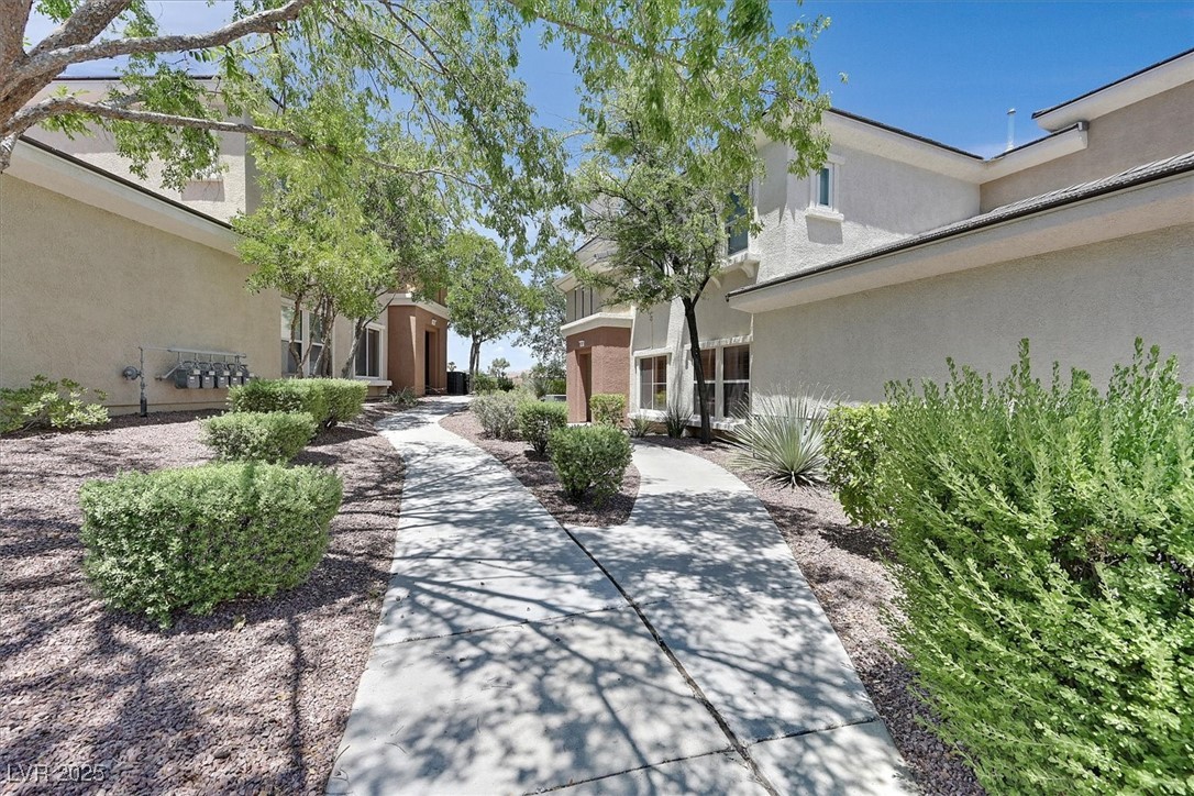 10640 Amber Ridge Drive 101