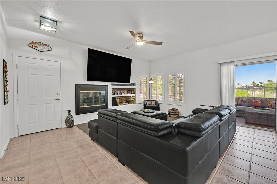 10640 Amber Ridge Drive 101