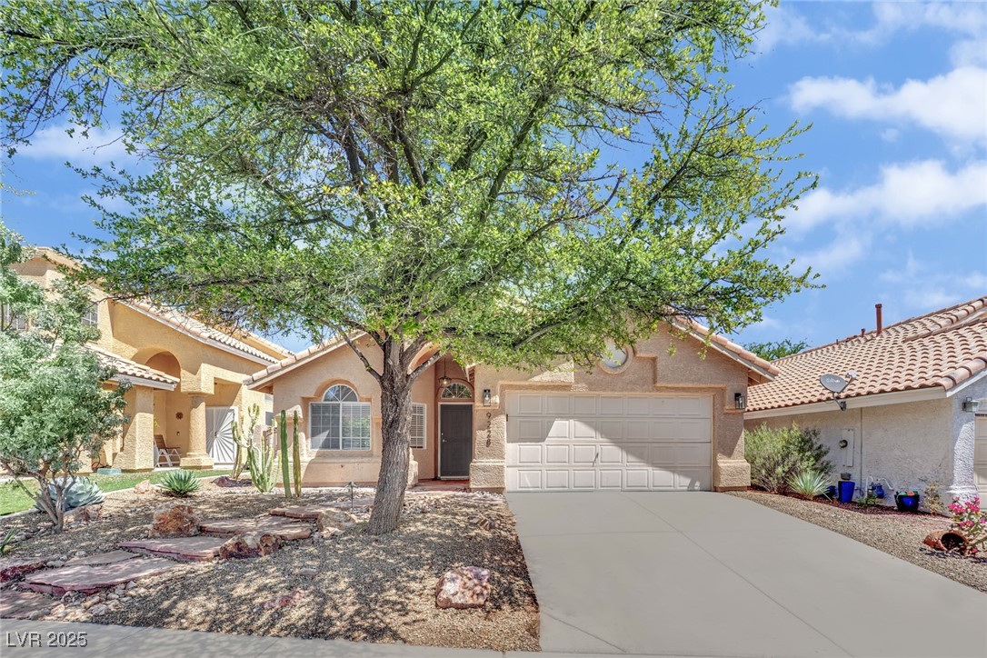 9228 Sun Rose Avenue