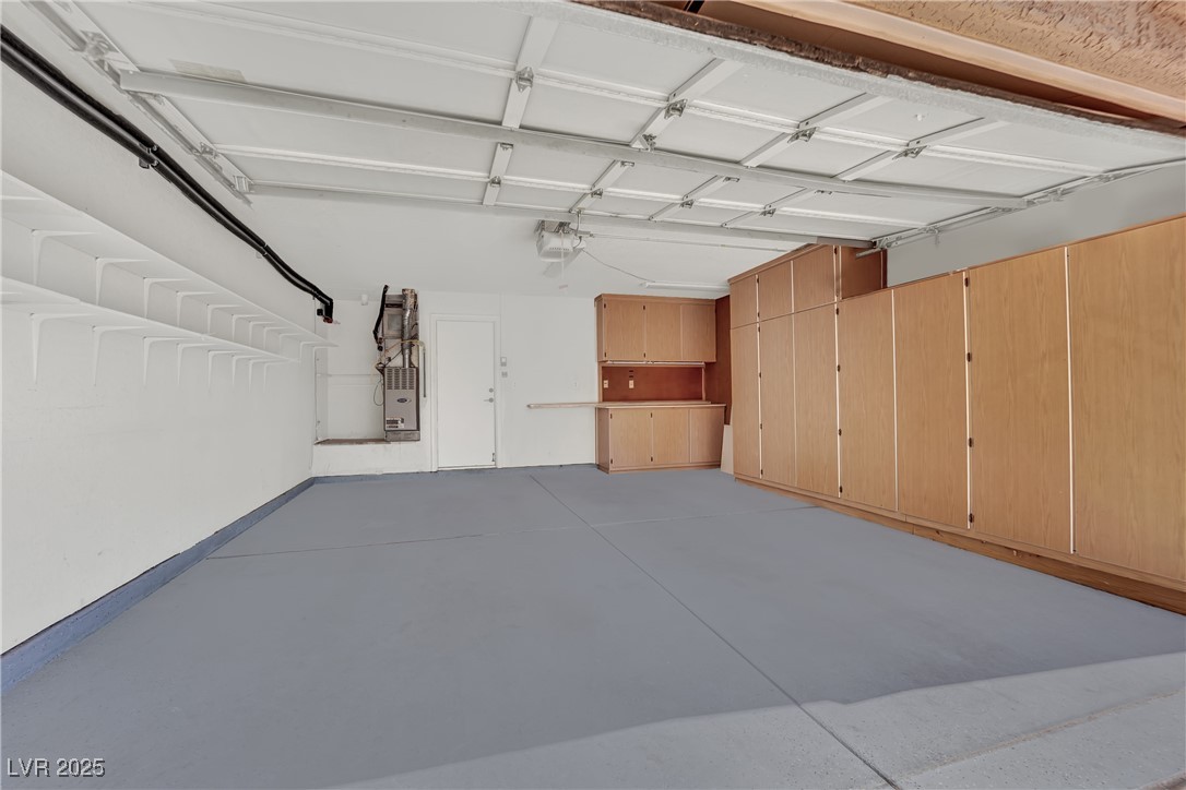 9228 Sun Rose Avenue