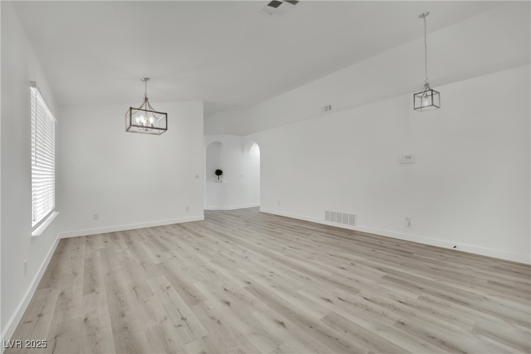 9228 Sun Rose Avenue