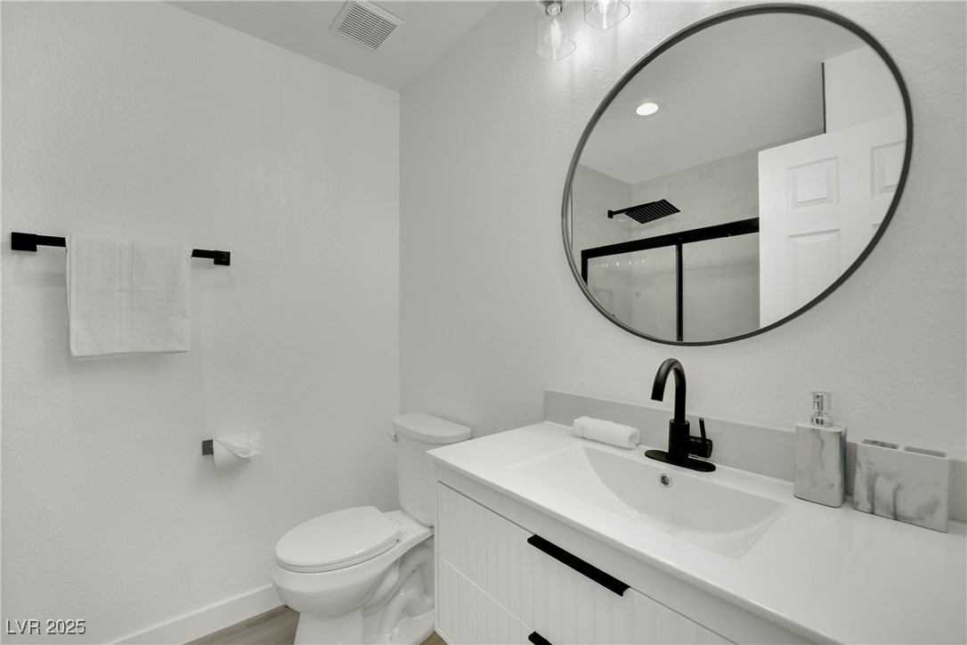 9228 Sun Rose Avenue