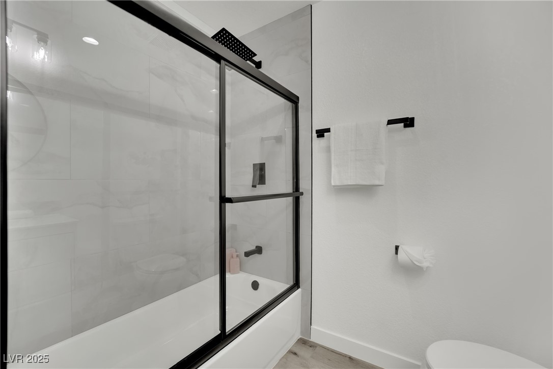 9228 Sun Rose Avenue