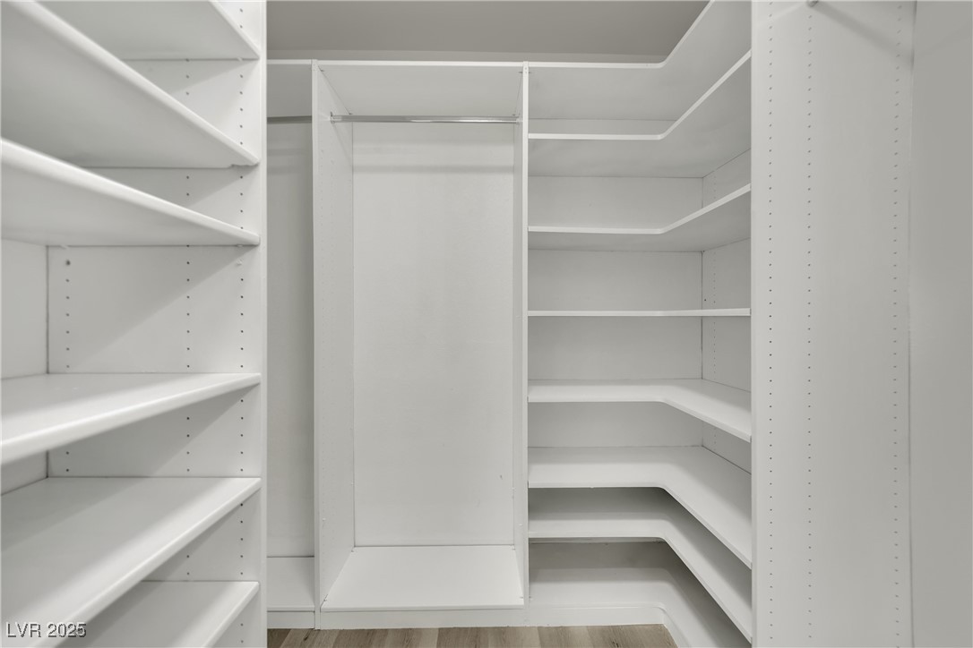 9228 Sun Rose Avenue