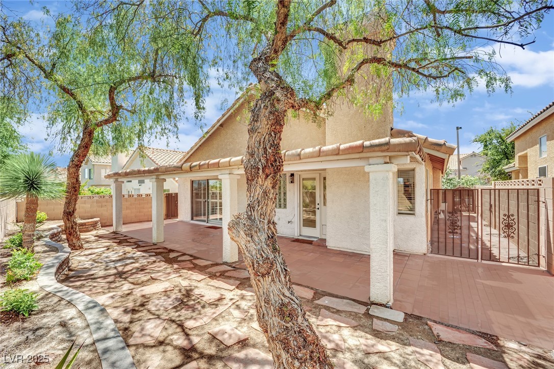 9228 Sun Rose Avenue