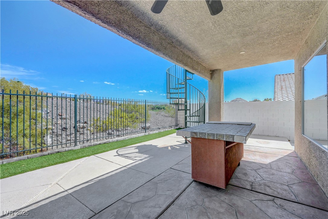 3079 Evening Mist Avenue
