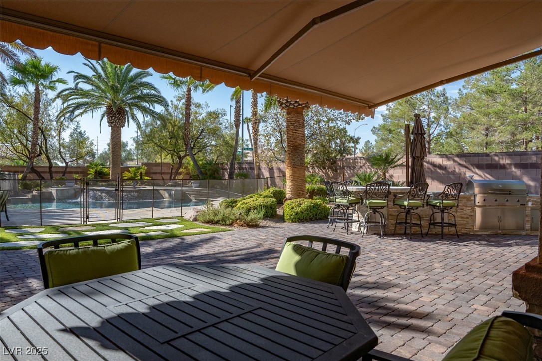 2285 Villefort Court