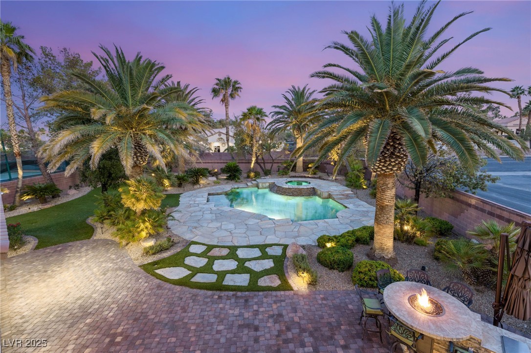 2285 Villefort Court