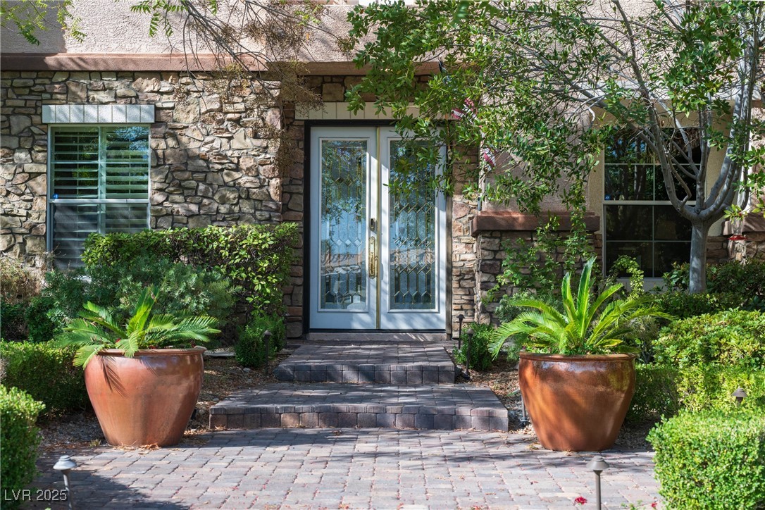 2285 Villefort Court