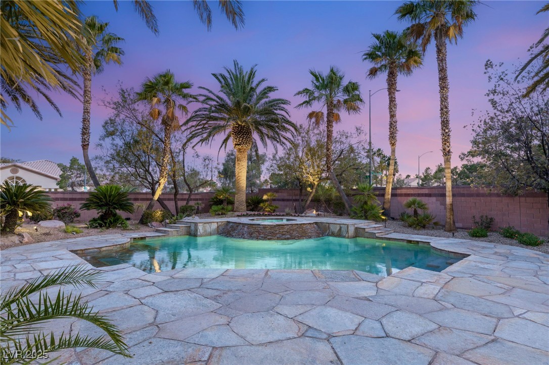 2285 Villefort Court