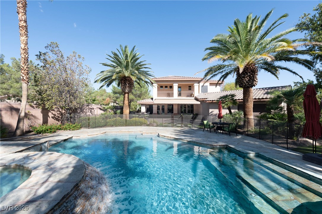 2285 Villefort Court