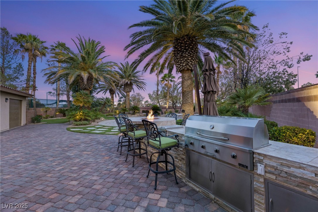 2285 Villefort Court