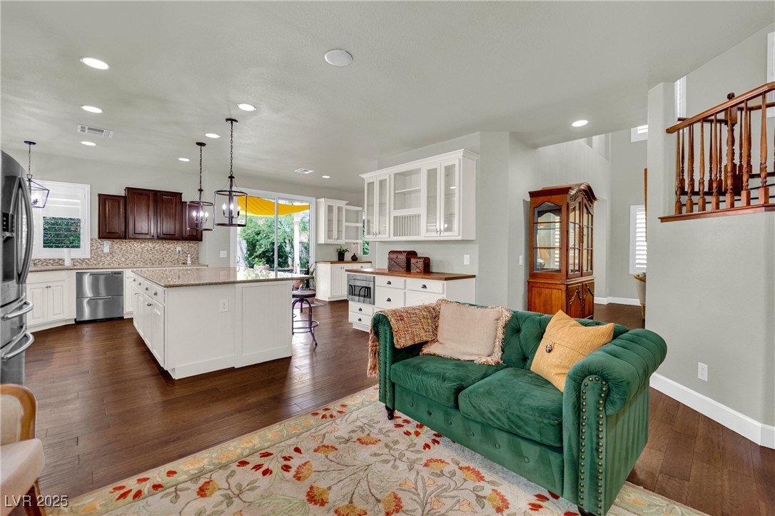 326 Caneflower Court
