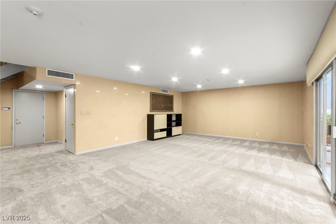 226 Dalmatian Lane