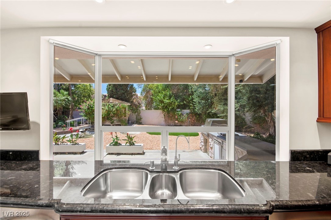 226 Dalmatian Lane