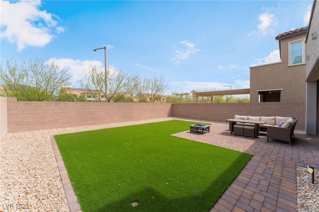 7132 Sayonara Vista Street