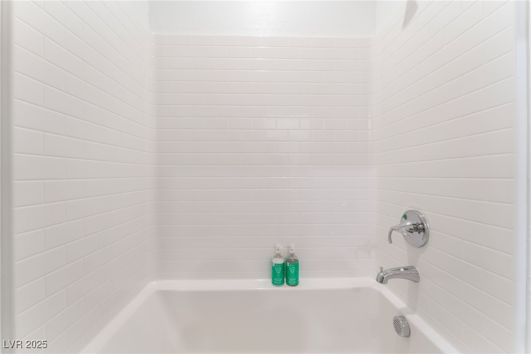 7132 Sayonara Vista Street