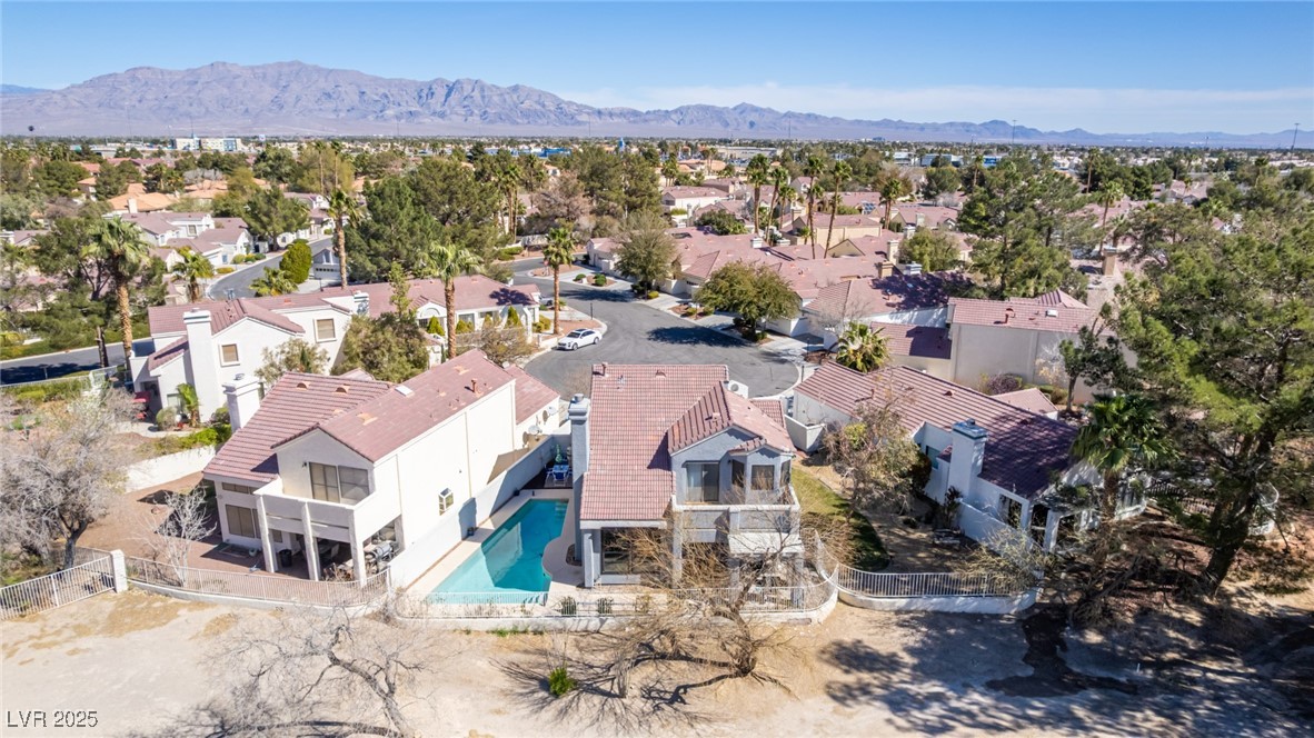 5221 Crooked River Circle
