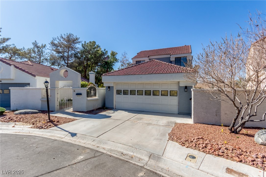 5221 Crooked River Circle