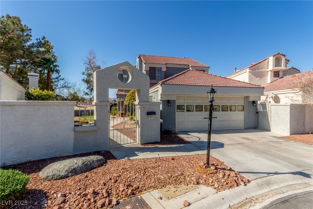 5221 Crooked River Circle
